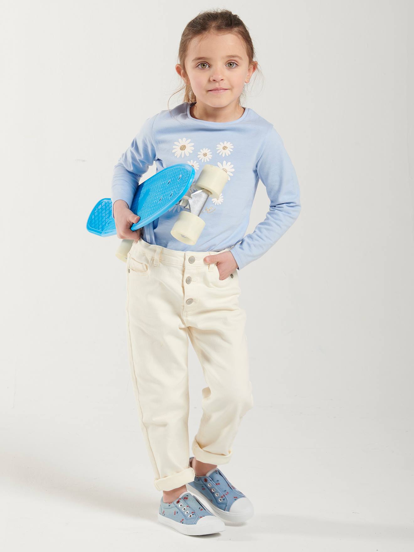 https://kids-avenue.com.ua/pages/gallery/6209/pantalon-mom-fit-morphologik-fin-fille (16).jpg